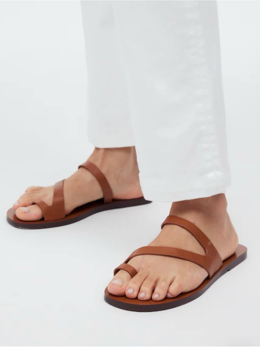 Madewell The Gabi Asymmetric-Strap Sandal - Leather - Picture 3 of 11